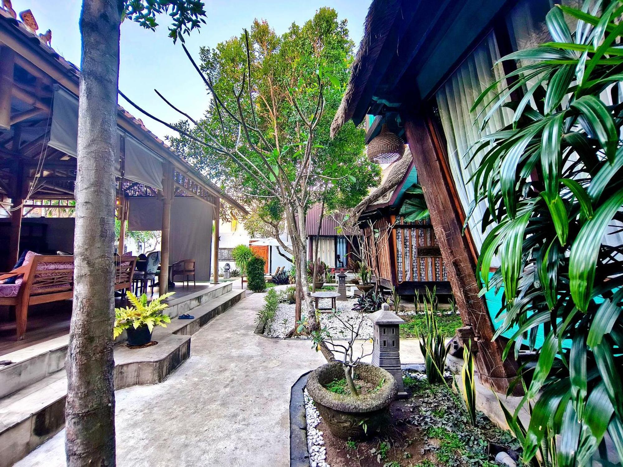 Panda Lumbung Acomodação com café da manhã Sanur Exterior foto
