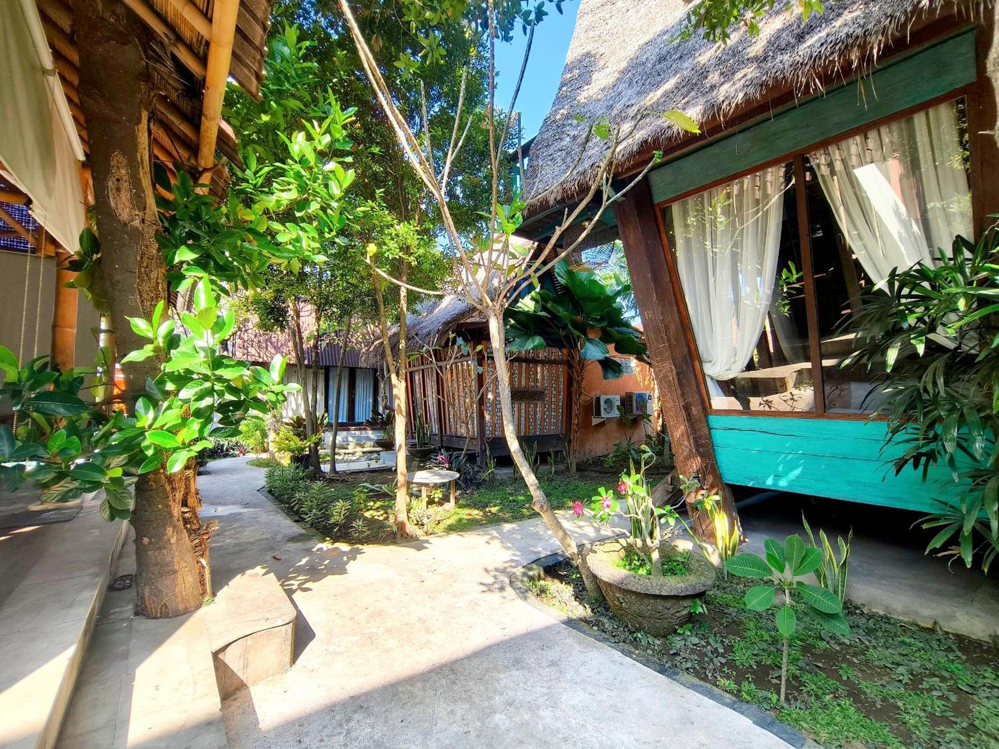 Panda Lumbung Acomodação com café da manhã Sanur Exterior foto